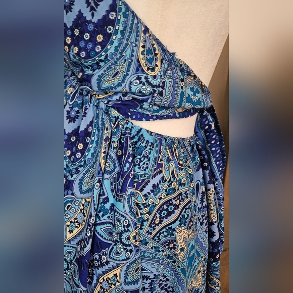 ASHLEY TAYLOR Silk Halter Paisley Print Sundress In Blue/white. O/S NWT - Picture 9 of 11
